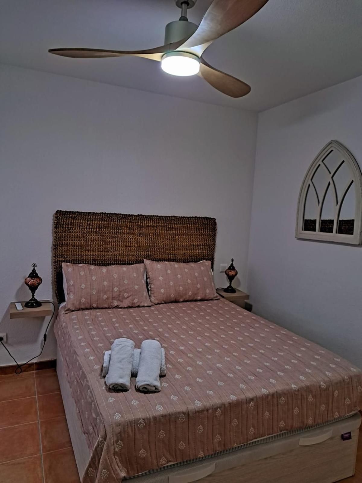 La Casa De La Fama - Apartamento Con Patio Exterior Carboneras Eksteriør billede